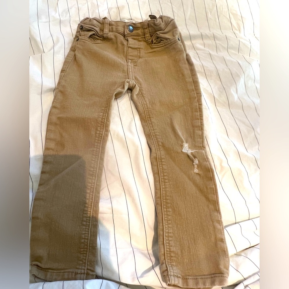Zara jeans size 2-3